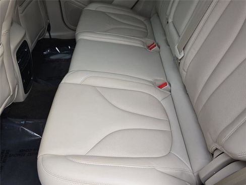 Used 2019 Lincoln MKC Select w/ Select Plus Package image 14