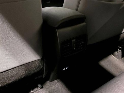 Certified 2024 Toyota Corolla Cross SE Hybrid w/ Moonroof Package image 35