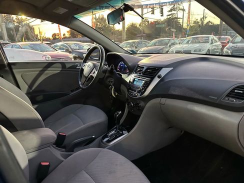 Used 2016 Hyundai Accent SE w/ Option Group 03 image 16