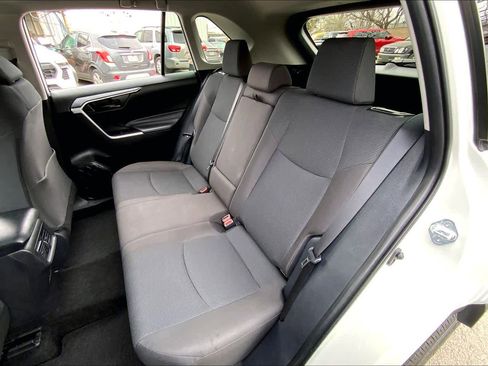 Used 2025 Toyota RAV4 LE image 20