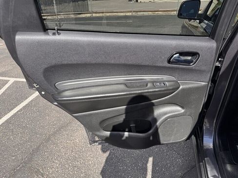 Used 2018 Dodge Durango GT AWD/4WD image 23