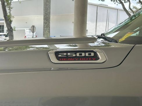 Used 2023 RAM 2500 Laramie AWD/4WD image 16