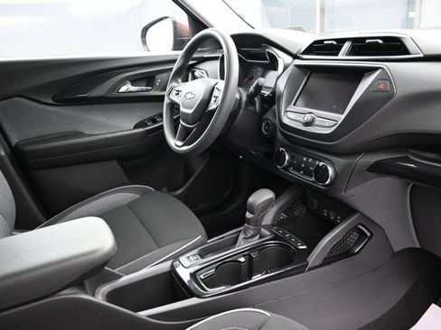 Certified 2023 Chevrolet TrailBlazer LT FWD image 28