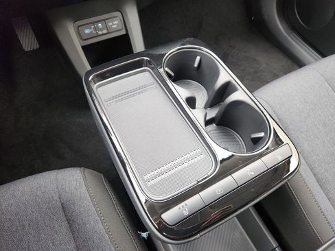 New 2026 Hyundai Ioniq 5 SE image 17