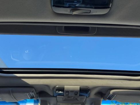 Used 2014 Subaru Outback 2.5i Limited image 19