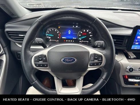 Used 2022 Ford Explorer XLT w/ Class IV Trailer Tow Package image 2