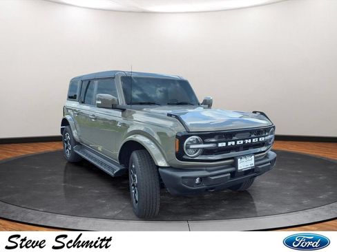 Used 2025 Ford Bronco Outer Banks AWD/4WD image 26