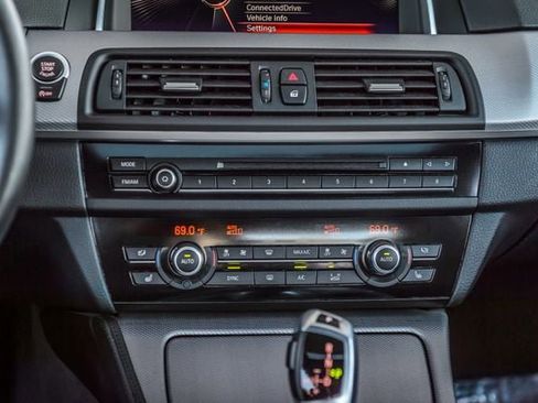 Used 2015 BMW 535i xDrive Sedan image 31