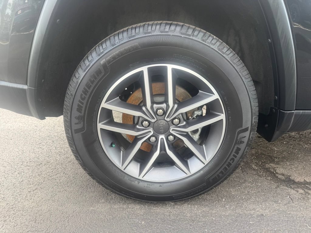 Certified 2022 Jeep Grand Cherokee Limited AWD/4WD image 45