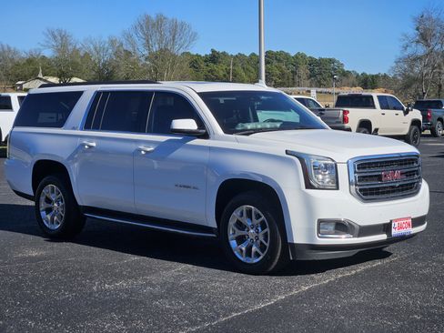 Used 2016 GMC Yukon XL SLT w/ Open Road Package image 3