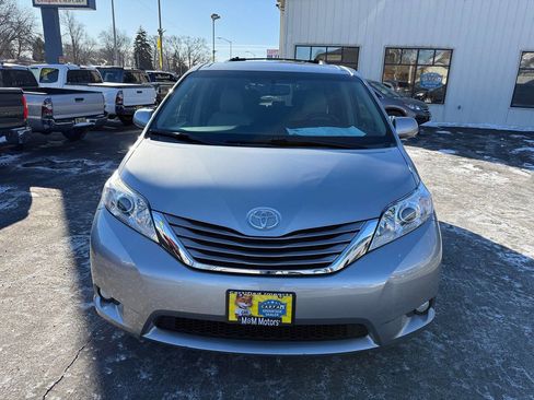 Used 2015 Toyota Sienna XLE Premium image 95
