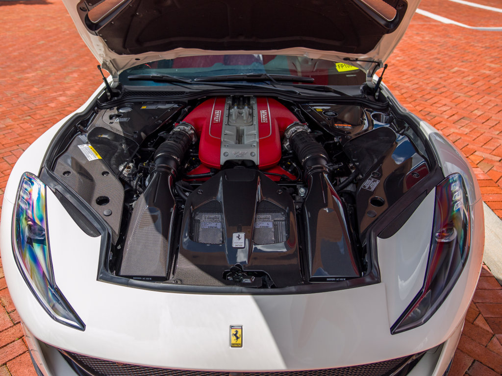 Used 2019 Ferrari 812 Superfast RWD image 39