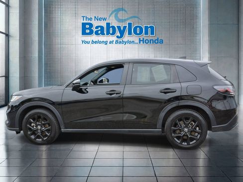 Used 2024 Honda HR-V Sport image 2