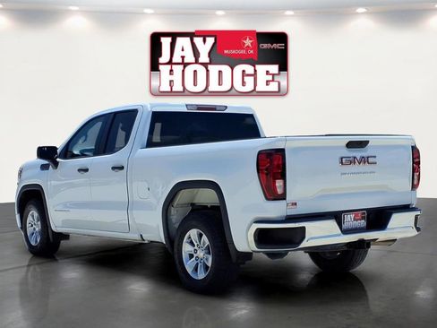 Used 2022 GMC Sierra 1500 Pro w/ Sierra Value Package RWD image 4