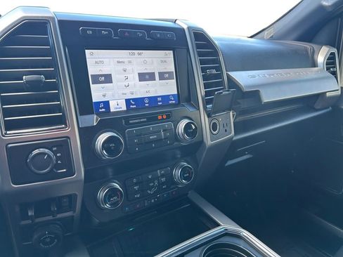 Used 2021 Ford F450 Platinum w/ FX4 Off-Road Package image 25