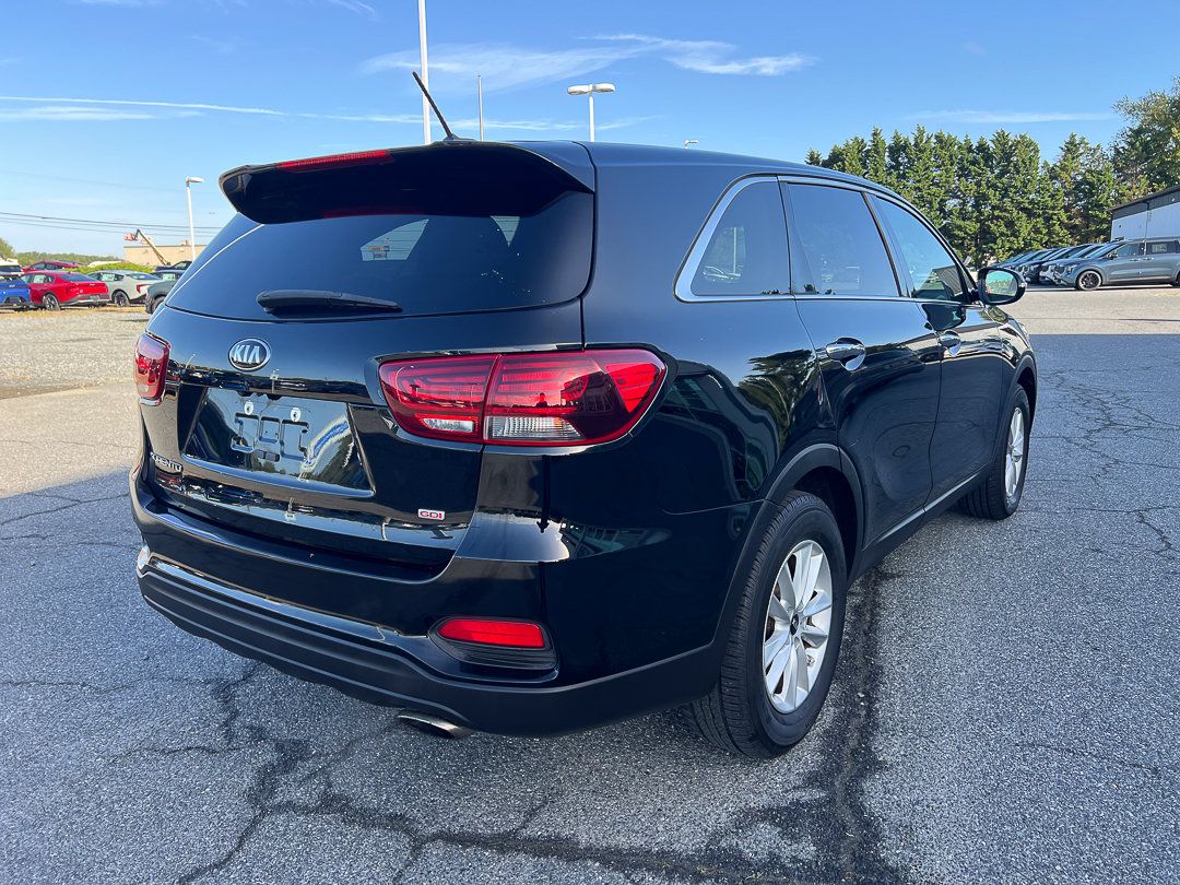 Used 2020 Kia Sorento LX FWD image 11