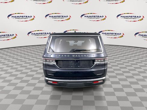 Used 2022 Jeep Grand Wagoneer Series III w/ Flexible Seating Group image 7