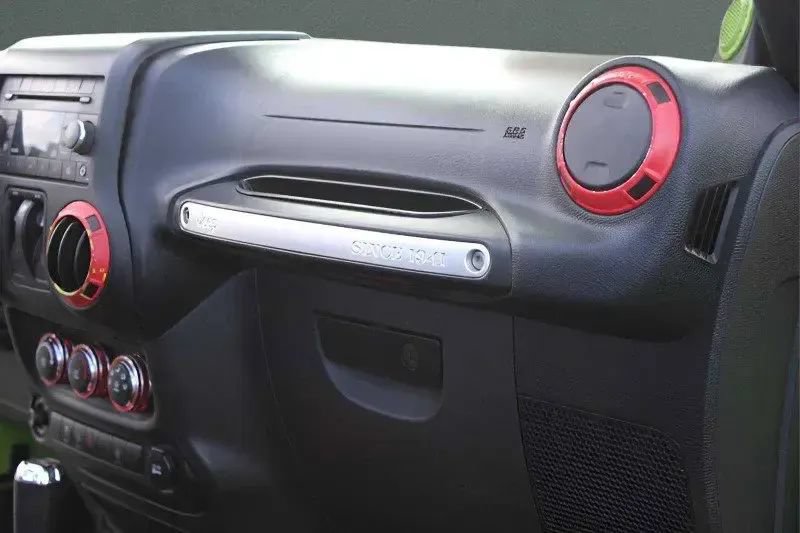 Used 2013 Jeep Wrangler Rubicon w/ PWR Convenience Group AWD/4WD image 43