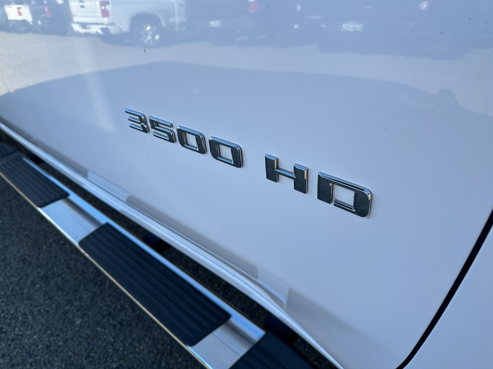 Used 2020 Chevrolet Silverado 3500 LTZ w/ LTZ Premium Package AWD/4WD image 10