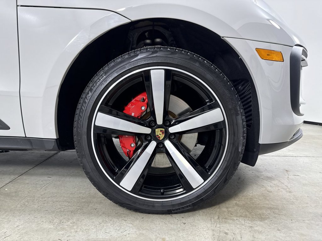 Certified 2025 Porsche Macan S AWD/4WD image 15