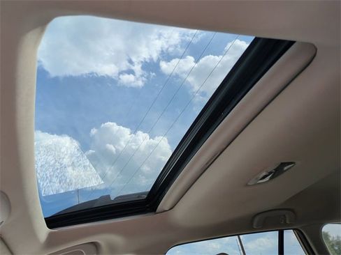 Used 2020 Subaru Outback Limited w/ Popular Package #2 image 23