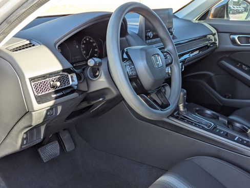 Used 2023 Honda Civic LX image 13