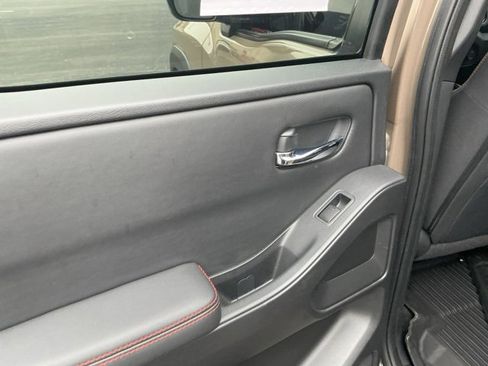 Used 2022 Nissan Frontier PRO-4X w/ Off-Road Protection Package image 20