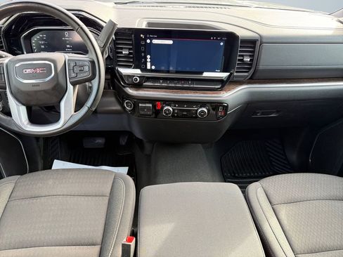 Used 2024 GMC Sierra 2500 SLE image 10
