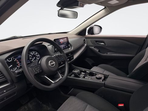Used 2023 Nissan Rogue SV AWD/4WD image 10
