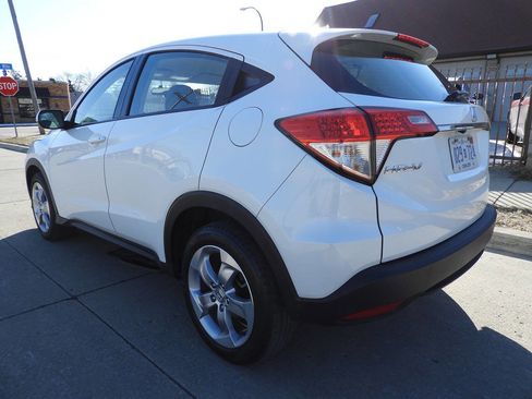 Used 2020 Honda HR-V LX image 8