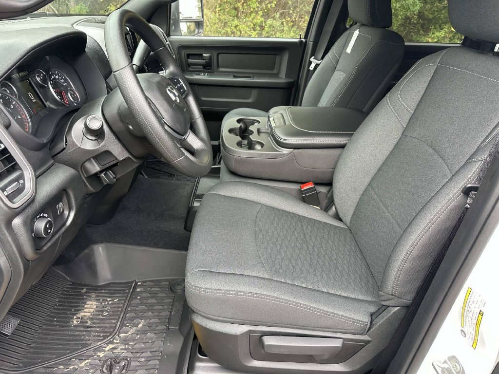 New 2026 RAM 3500 Tradesman AWD/4WD image 13