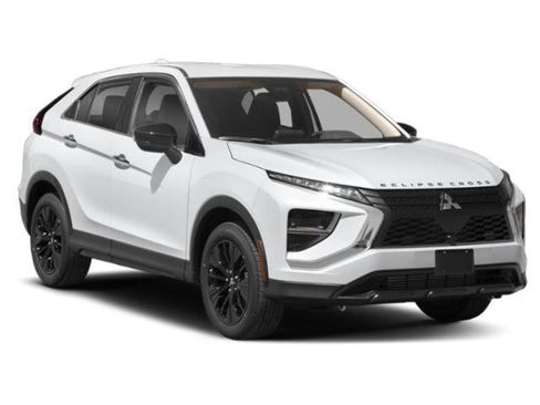 Used 2022 Mitsubishi Eclipse Cross LE image 6