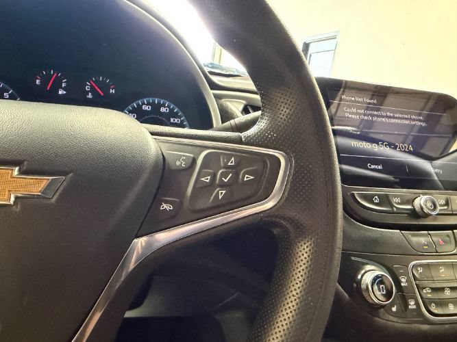 Used 2023 Chevrolet Malibu LT FWD image 24