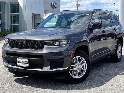 Used 2022 Jeep Grand Cherokee L Laredo w/ Luxury Tech Group I RWD image 3