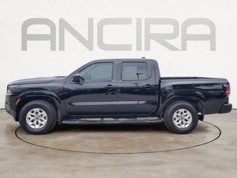 Used 2024 Nissan Frontier SV w/ Technology Package RWD image 9