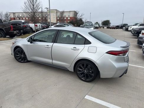 Certified 2025 Toyota Corolla XSE image 5