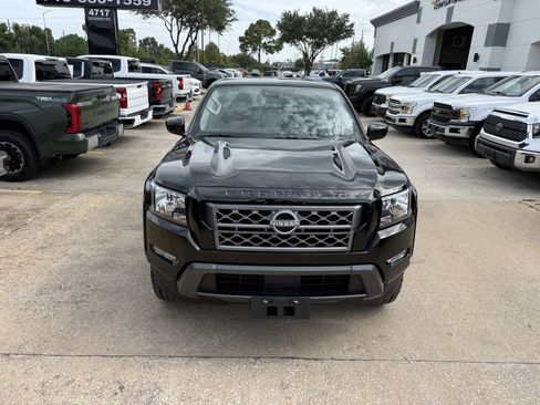 Used 2024 Nissan Frontier SV w/ Technology Package RWD image 38