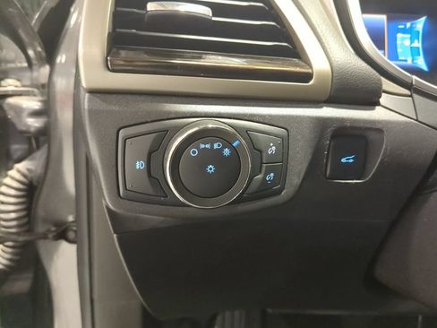 Used 2016 Ford Fusion SE w/ Equipment Group 202A FWD image 15