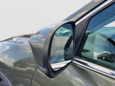 Used 2019 Jeep Cherokee Latitude Plus FWD image 26