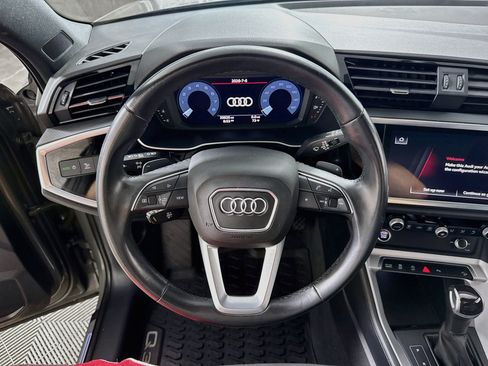 Used 2023 Audi Q3 2.0T Premium w/ Convenience Package AWD/4WD image 15