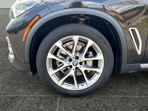 Used 2022 BMW X5 xDrive40i w/ Premium Package AWD/4WD image 17