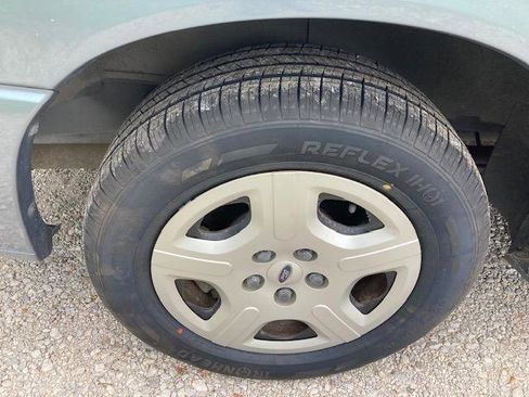 Used 2004 Ford Freestar SE FWD image 11