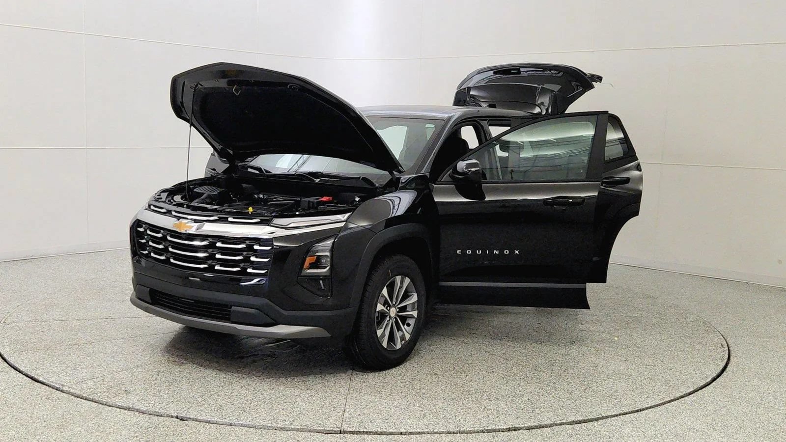 Used 2026 Chevrolet Equinox LT w/ Convenience Package II FWD image 10