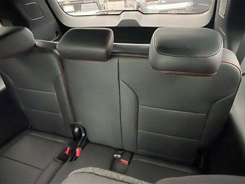 New 2026 Chevrolet Traverse RS image 18