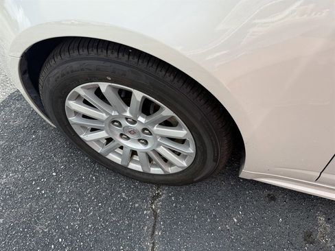 Used 2012 Cadillac CTS Luxury RWD image 8