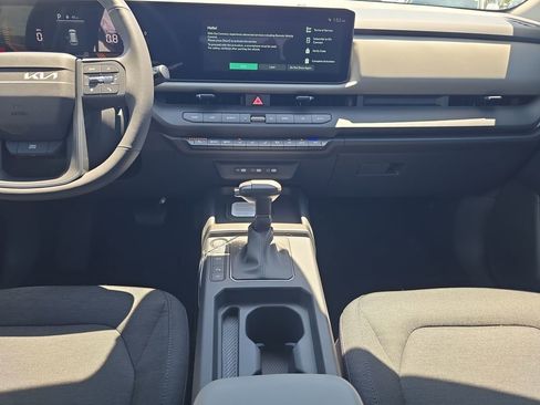 New 2027 Kia Seltos S FWD image 14