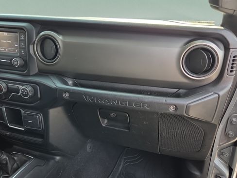 Used 2021 Jeep Wrangler Sport AWD/4WD image 11
