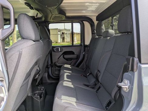 New 2026 Jeep Gladiator Sport AWD/4WD image 13