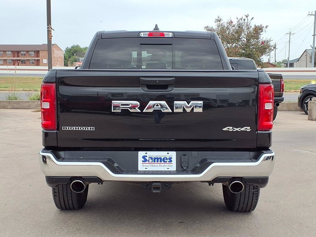 Used 2025 RAM 1500 Big Horn AWD/4WD image 7