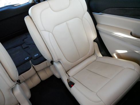 Used 2021 Jeep Grand Cherokee L Limited image 14